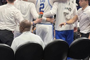 乐鱼-包含NBA球员伤病频发，球队备战究竟能否成行的词条